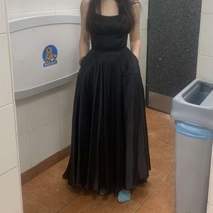 Black Sherri hill prom dress